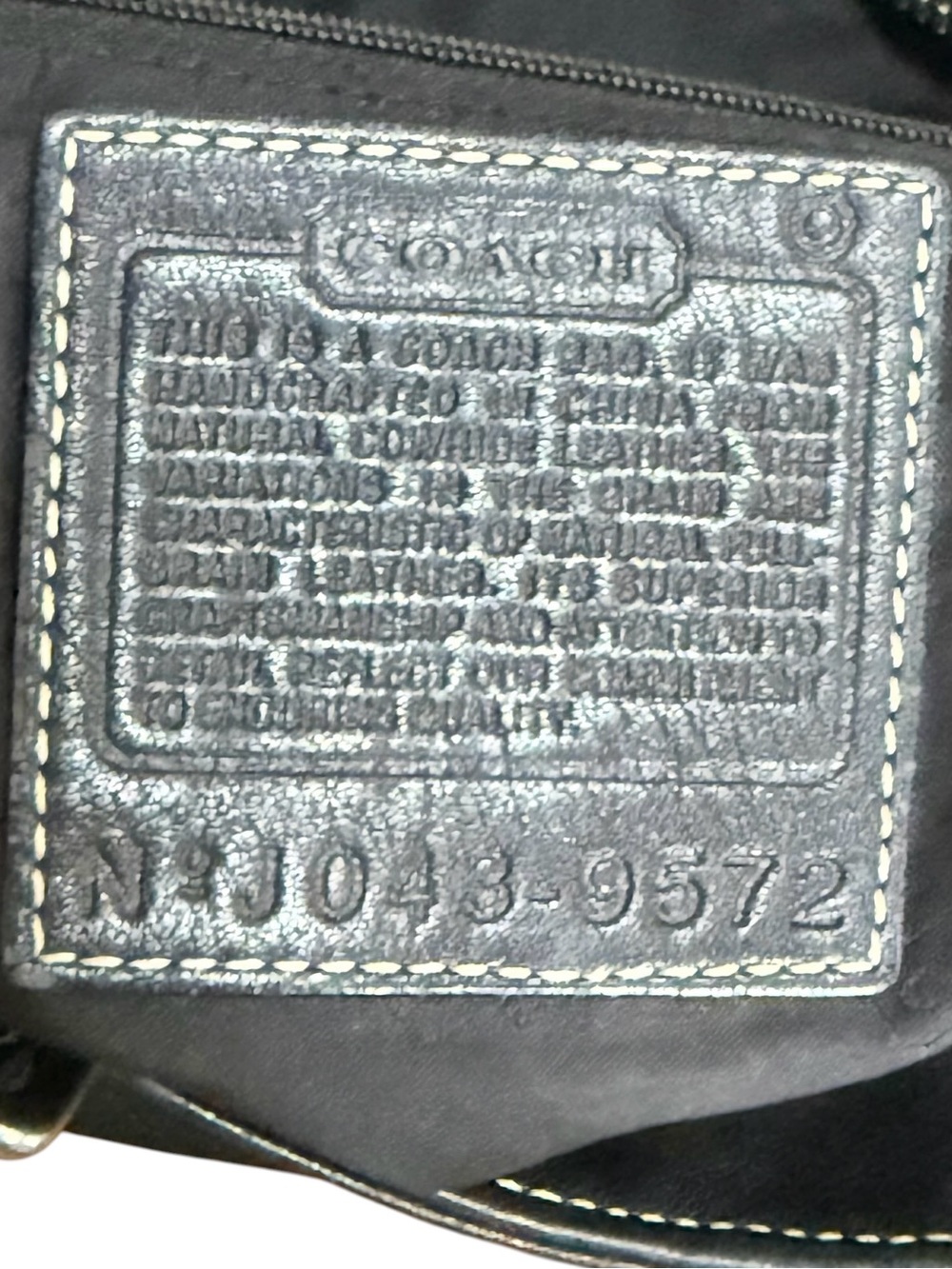 Authentic Coach Hampton Classic Black Leather Bag with Contrast Stitching! - Picture 10 of 12